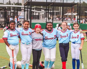 Image post by @softballyouth on Instagram