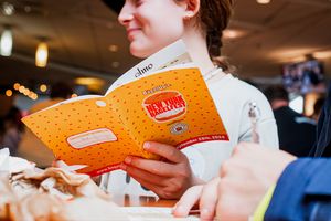 Image post by @bagelfest on Instagram