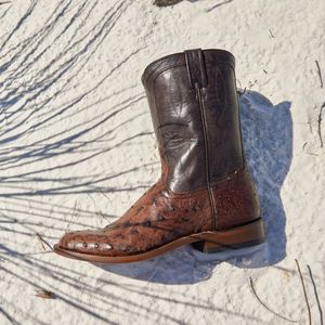 Image post by @tonylamaboots on Instagram