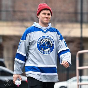 Image post by @buffalosabres on Instagram