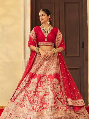 Image post by @ambika_fashion_kolkata on Instagram