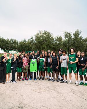 Image post by @usfathletics on Instagram