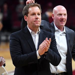Image post by @elonmbasketball on Instagram