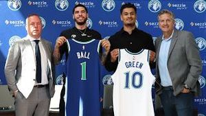 Video post by @timberwolves on YouTube