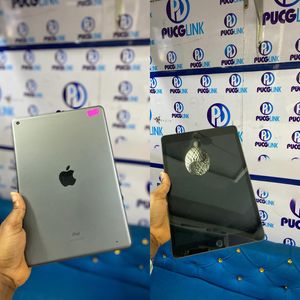 Image post by @pucglinkofficiallaptops on Instagram