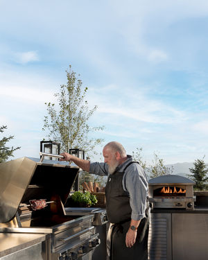 Image post by @kalamazoogrills on Instagram