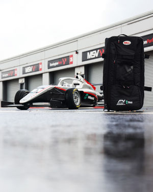 Image post by @bellracinghq on Instagram