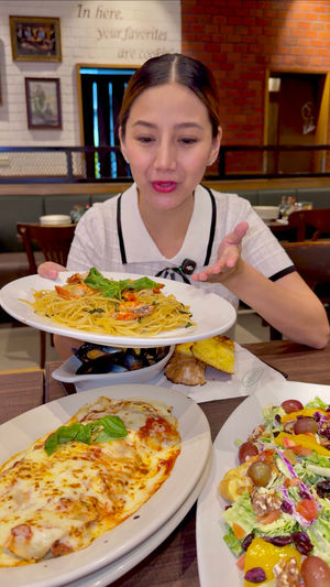 Video post by @laaainebernardo on TikTok
