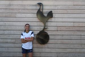 Image post by @SpursWomen on Facebook