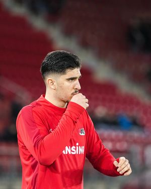Image post by @azalkmaar on Instagram