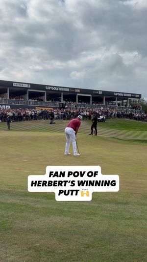Video post by @livgolfleagueofficial on Facebook