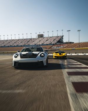 Image post by @Dream Racing on Facebook