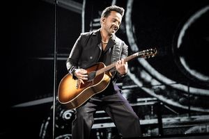 Image post by @luisfonsi on Instagram