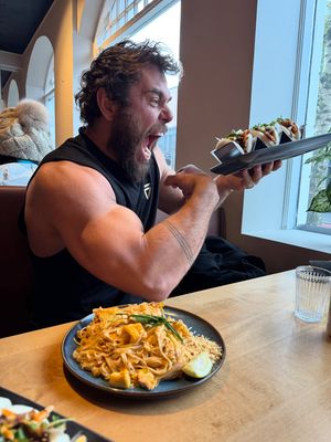 Image post by @rossedgley on Instagram
