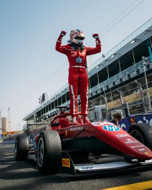 Image post by @FemalesinMSport on Twitter