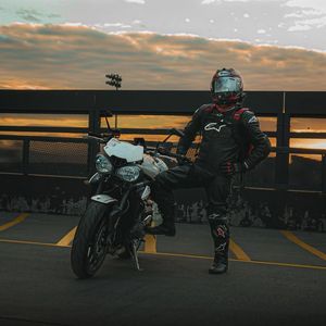Image post by @wolfridesbikesWRB on Facebook