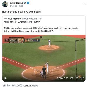 Image post by @mikedupsports on Instagram