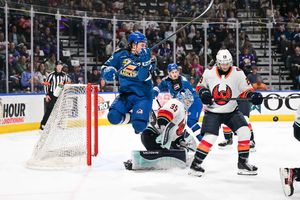 Image post by @ColoradoEagles on Twitter