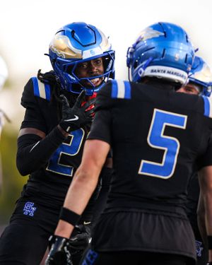 Image post by @smchs_football on Instagram