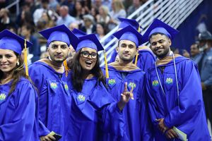 Image post by @hofstrau on Instagram