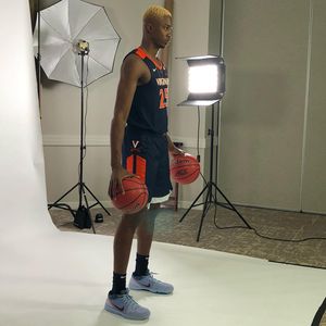 Image post by @uvamenshoops on Instagram