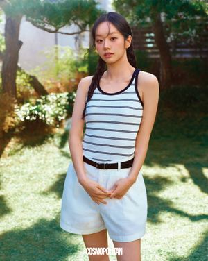 Image post by @harpersbazaarkorea on Instagram