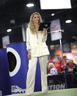 Image post by @lauramrutledge on Instagram