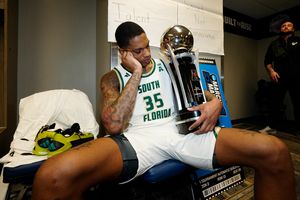 Image post by @USFAthletics on Twitter