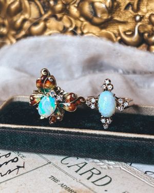 Image post by @maejeanvintage on Instagram