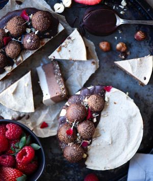 Image post by @crowded_kitchen on Instagram