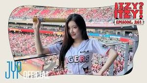 Video post by @itzy on YouTube