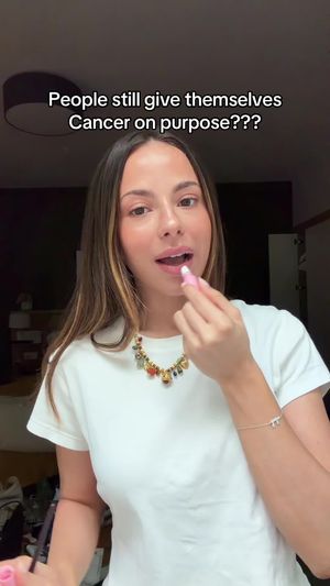 Video post by @anyaweitz on TikTok