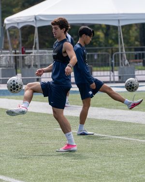 Image post by @unhmenssoccer on Instagram