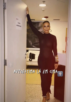 Video post by @ivetesangalo on TikTok