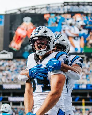 Image post by @lensbylaura on Instagram