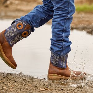 Image post by @justinboots_ on Instagram