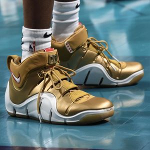 Image post by @nbakicks on Instagram