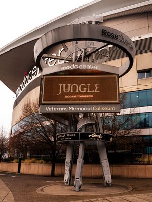 Image post by @moda_center on Instagram