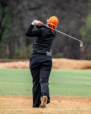 Image post by @cowgirlgolf on Instagram