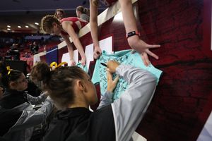 Image post by @IowaGymnastics on Twitter