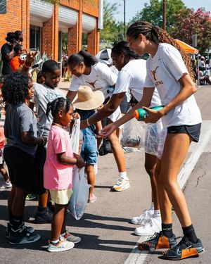 Image post by @texasvolleyball on Instagram