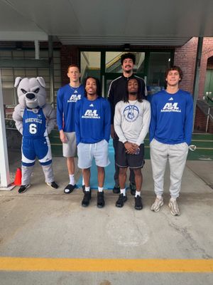 Image post by @uncavlmbb on Instagram