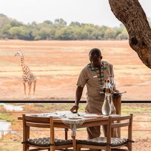Image post by @chiawasafaris on Instagram