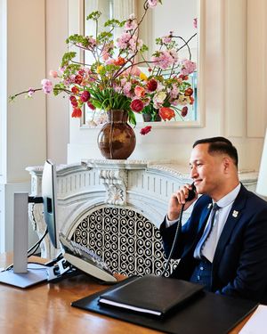 Image post by @waldorfamsterdam on Instagram