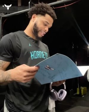 Image post by @hornets on Instagram