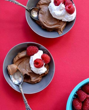 Image post by @crowded_kitchen on Instagram
