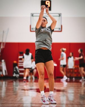 Image post by @RazorbackWBB on Twitter