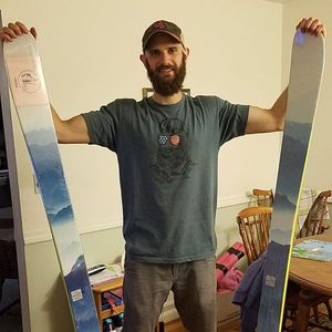 Image post by @j_skis on Instagram