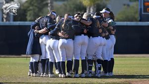Image post by @csubucssoftball on Instagram