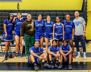 Image post by @lbjordanhoops on Instagram